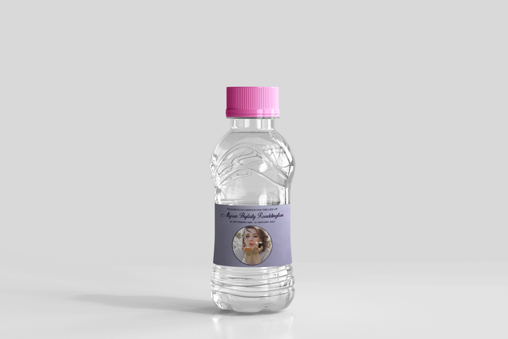 Etichette personalizzabili per bottiglie d'acqua per funerali/commemorazioni: crea un tributo personalizzato con il nostro modello digitale 1004